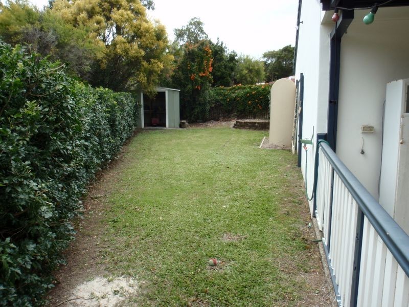 40 Redgrove Avenue, Wellington Point QLD 4160