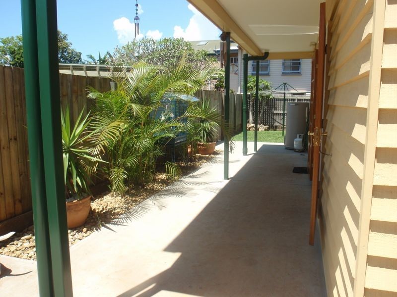 75 Main Rd, Wellington Point QLD 4160