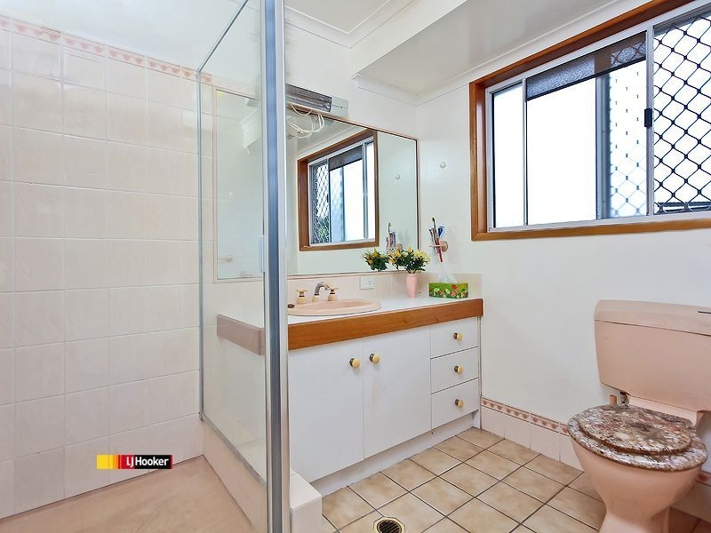 31 Whitehall Avenue, Birkdale QLD 4159