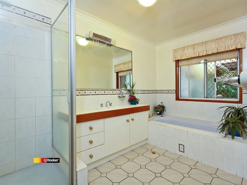 31 Whitehall Avenue, Birkdale QLD 4159