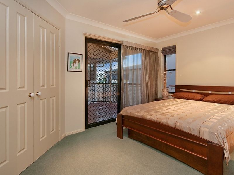 17 Mainsail Street, Birkdale QLD 4159