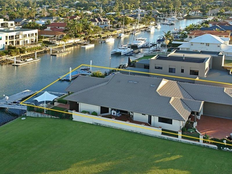 17 Mainsail Street, Birkdale QLD 4159