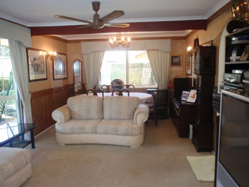 12 Jesray Street, Birkdale QLD 4159