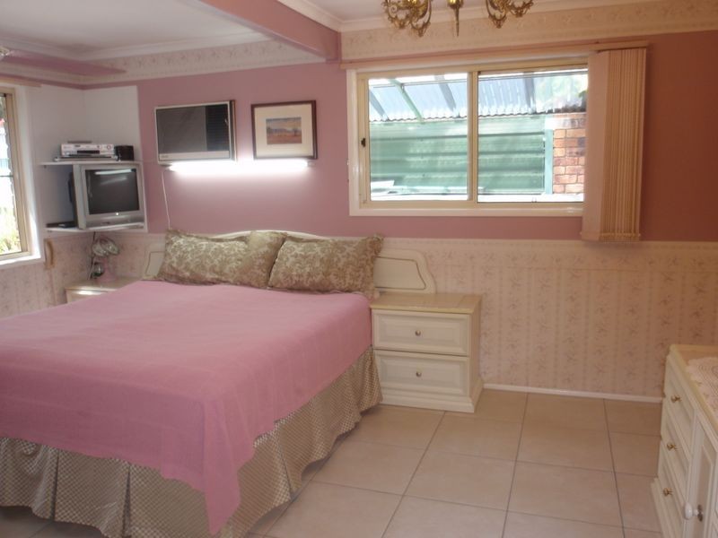 12 Jesray Street, Birkdale QLD 4159