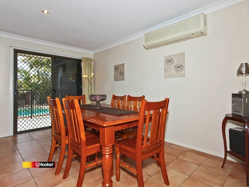 67 Dorsal Dr, Birkdale QLD 4159