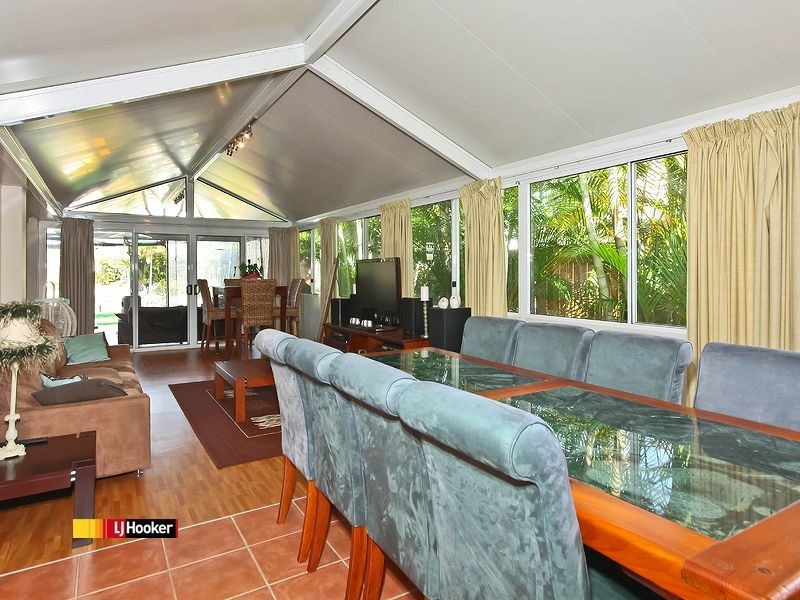 67 Dorsal Dr, Birkdale QLD 4159
