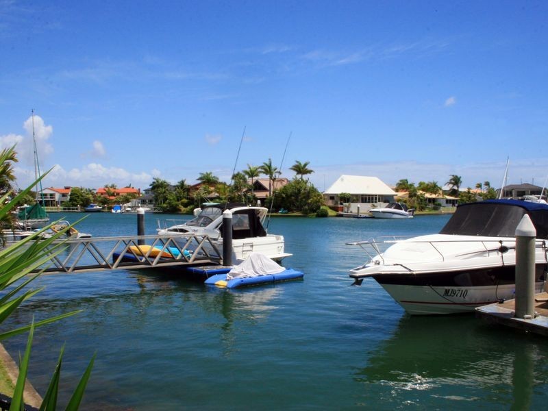 22 Compass Court, Raby Bay QLD 4163