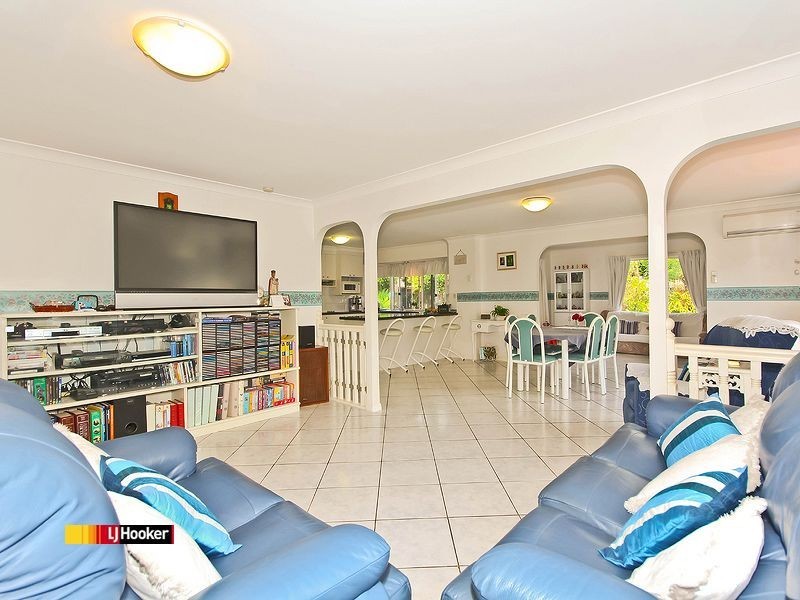 4 – 5 Harrogate Terrace, Birkdale QLD 4159