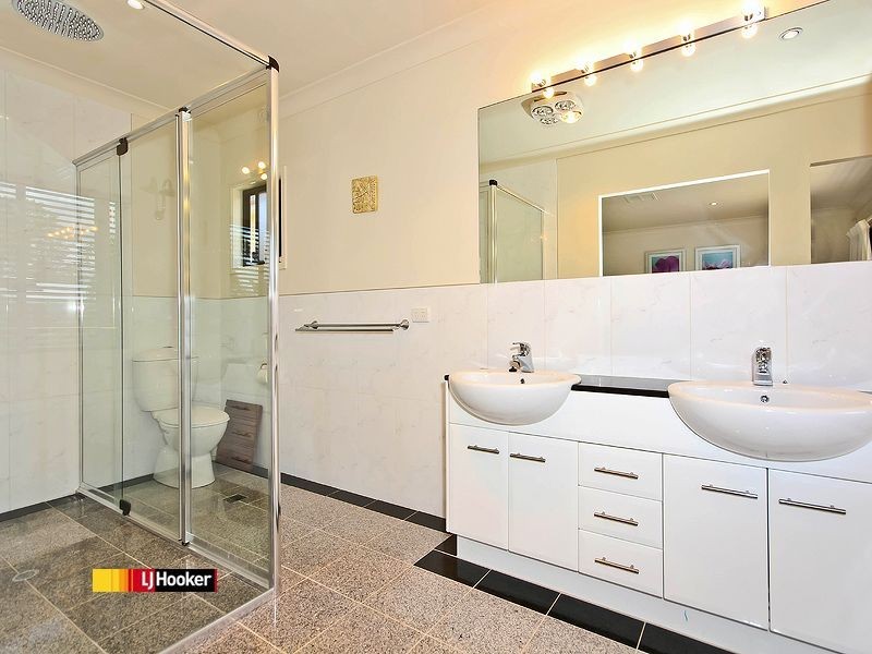 97 Thomas Street, Birkdale QLD 4159