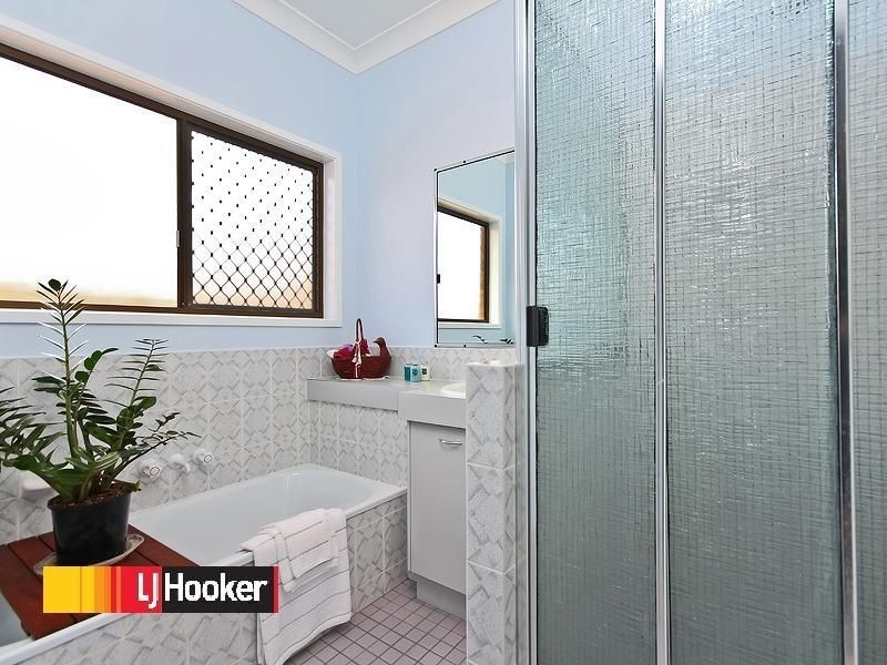 58 Mary Pleasant Dr, Birkdale QLD 4159