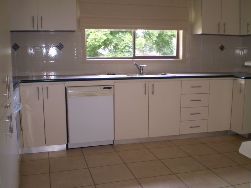 15 Leyton Street, Birkdale QLD 4159