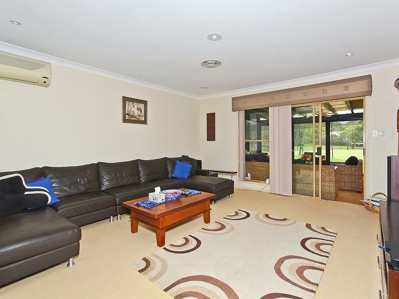 52 Whitehall Avenue, Birkdale QLD 4159