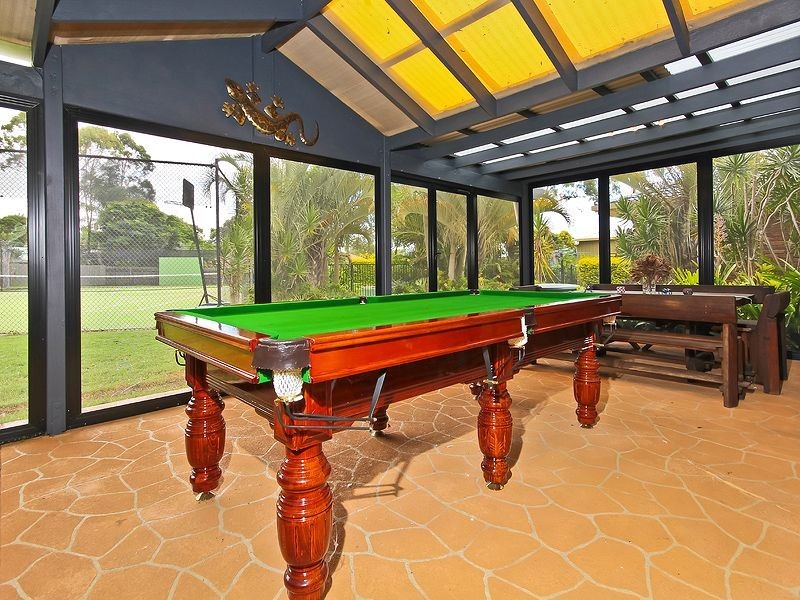 52 Whitehall Avenue, Birkdale QLD 4159