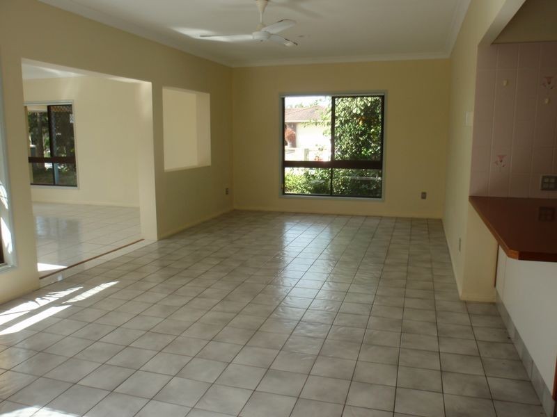 71 Dorsal Drive, Birkdale QLD 4159