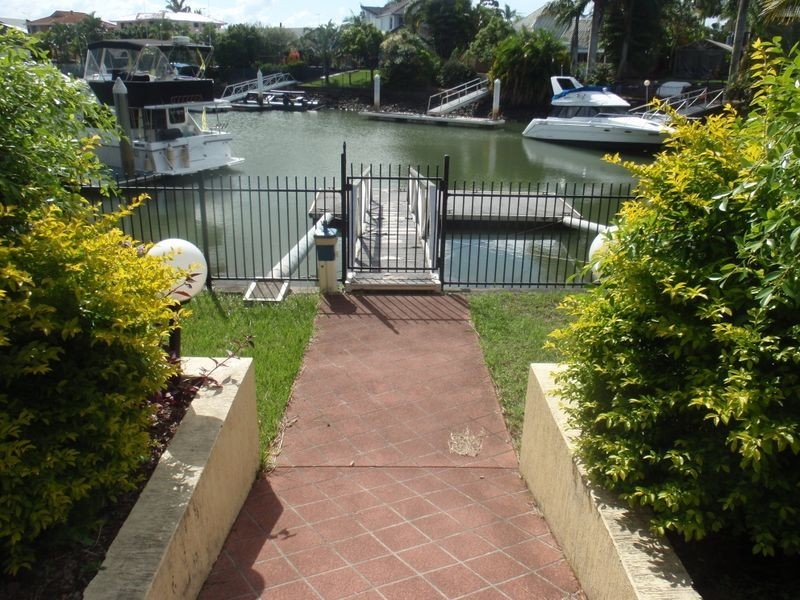 71 Dorsal Drive, Birkdale QLD 4159