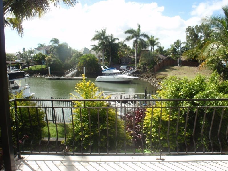 71 Dorsal Drive, Birkdale QLD 4159