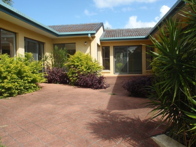 71 Dorsal Drive, Birkdale QLD 4159