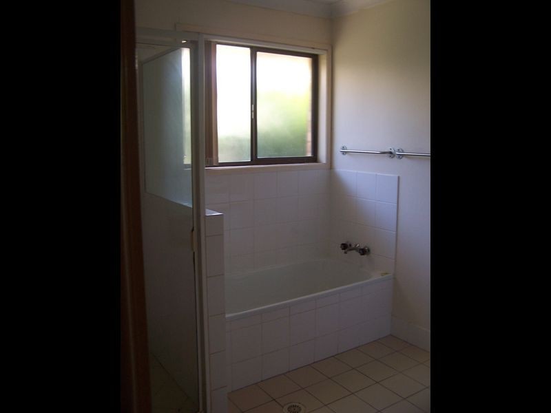 10 Hugh Street, Thorneside QLD 4158