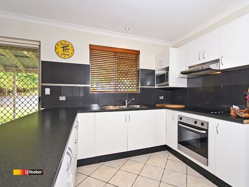 16 Ruth St, Birkdale QLD 4159