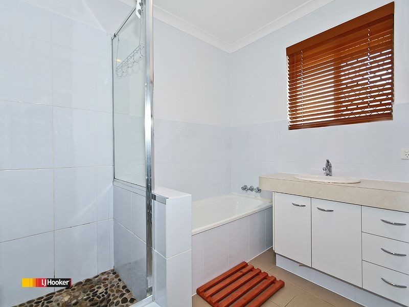 16 Ruth St, Birkdale QLD 4159