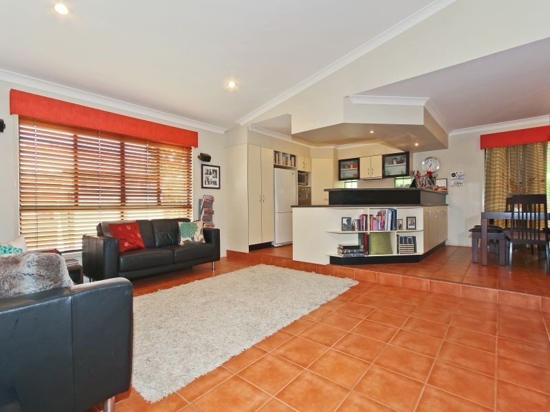 21 Mecoli Ct, Birkdale QLD 4159