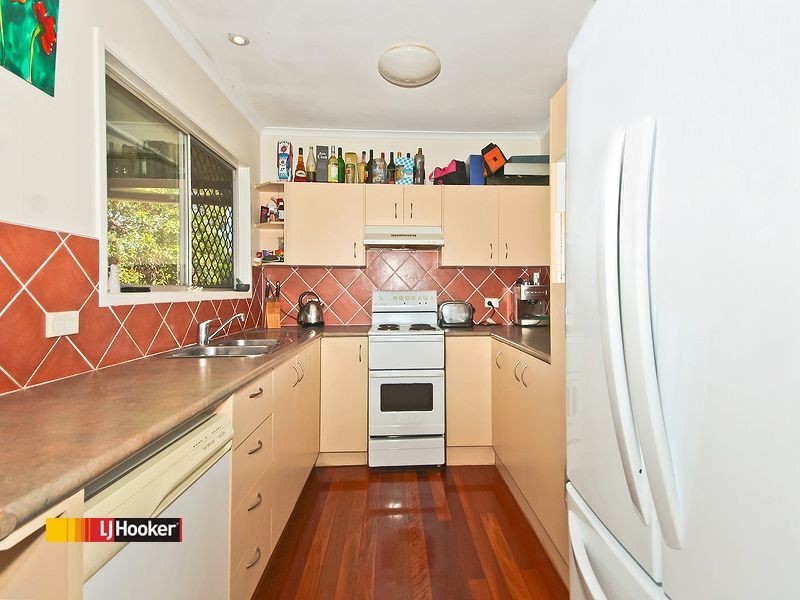 9 Magpie St, Birkdale QLD 4159