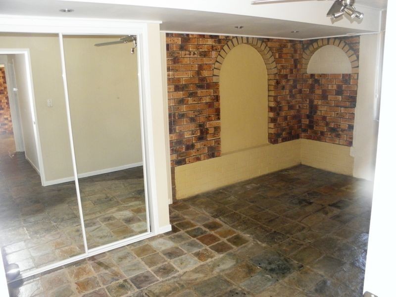 2/24 Thomas Street, Birkdale QLD 4159