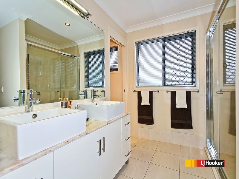 25 Alma Street, Thorneside QLD 4158