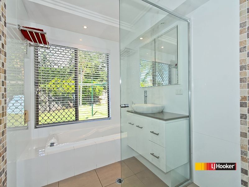 59 Dorsal Drive, Birkdale QLD 4159