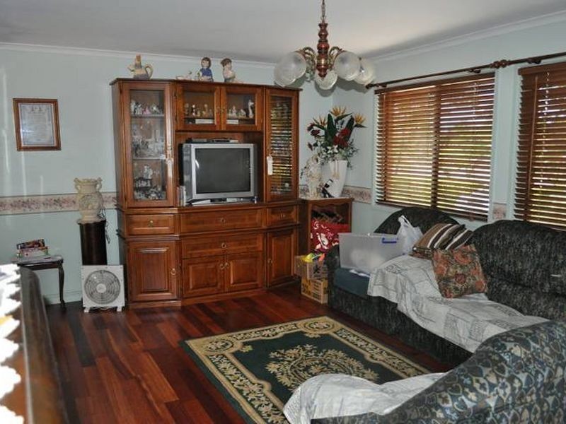 8 Gradi Ct, Thorneside QLD 4158