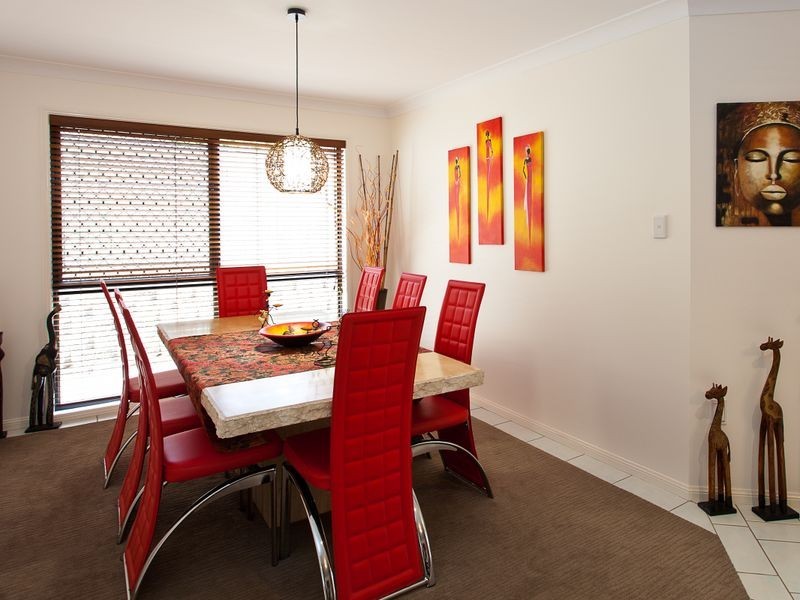 4 Mathison Court, Redland Bay QLD 4165