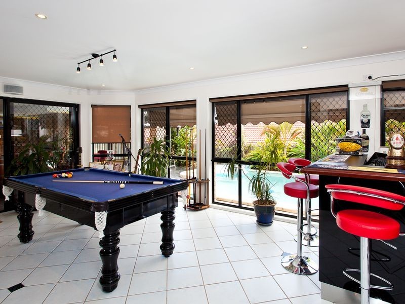 4 Mathison Court, Redland Bay QLD 4165