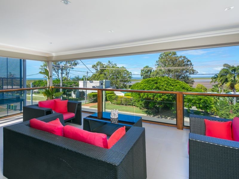 12 Wellesley St, Wellington Point QLD 4160