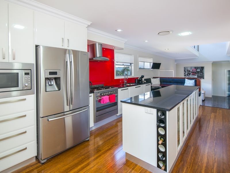 12 Wellesley St, Wellington Point QLD 4160