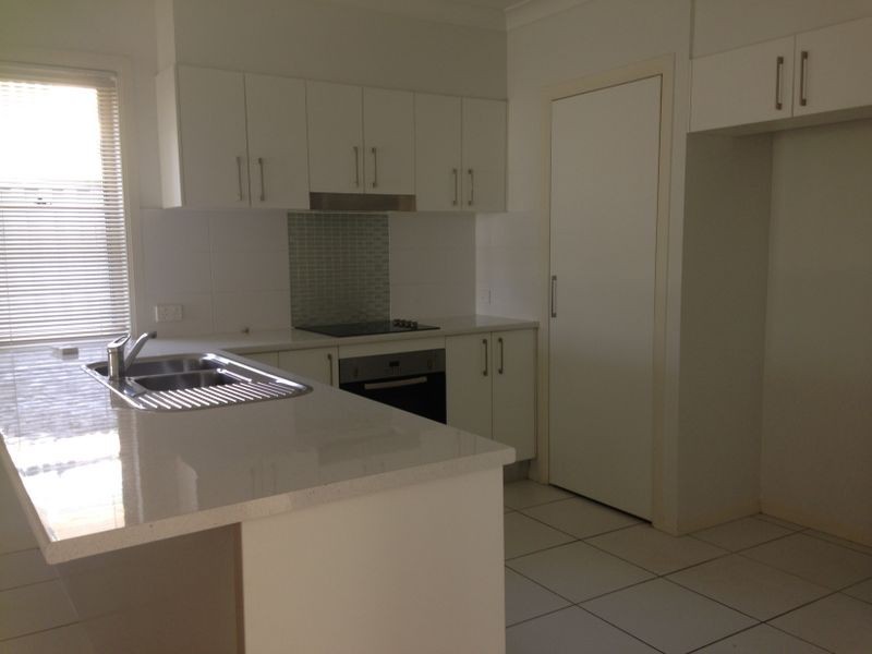 2/34 Birdwood Road, Birkdale QLD 4159