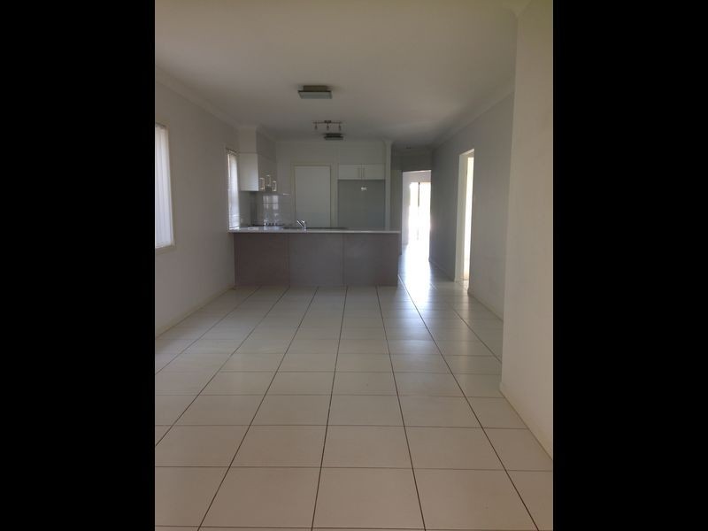 2/34 Birdwood Road, Birkdale QLD 4159
