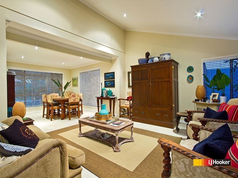 49 Dorsal Drive, Birkdale QLD 4159