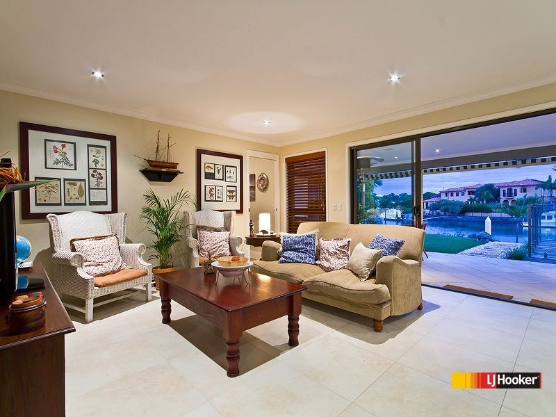 49 Dorsal Drive, Birkdale QLD 4159