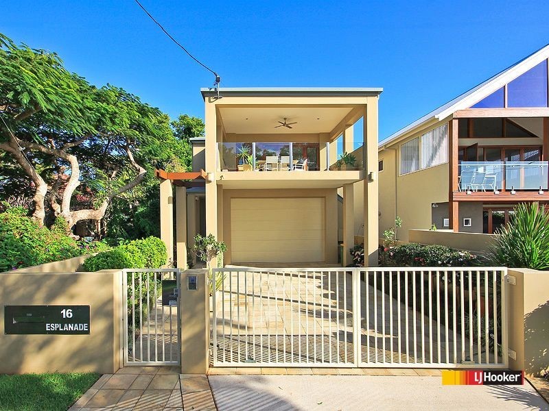 16 Esplanade, Wellington Point QLD 4160