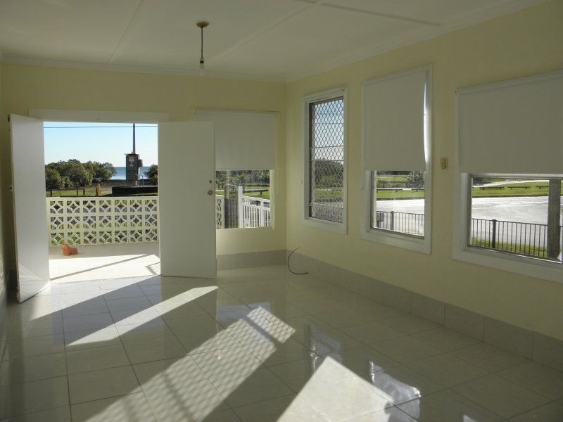 2 Bates Dr, Birkdale QLD 4159