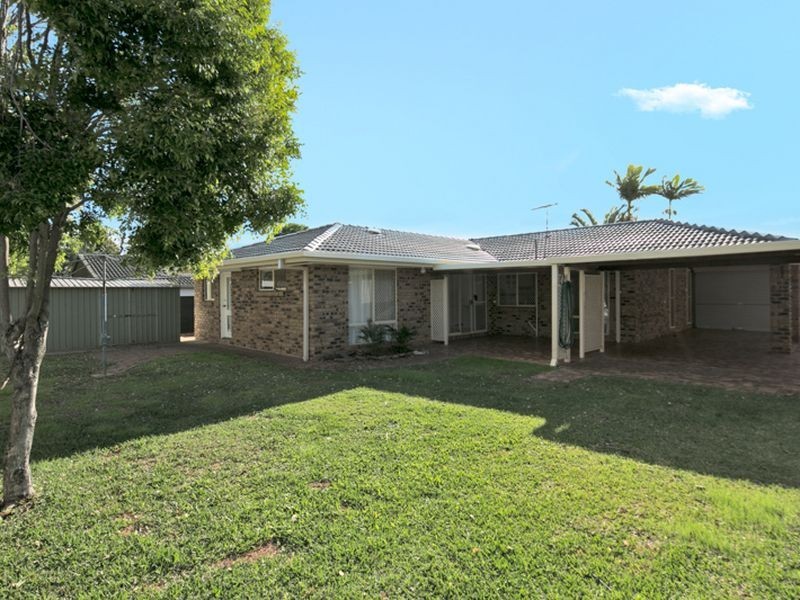 18 Cronin Drive, Wellington Point QLD 4160