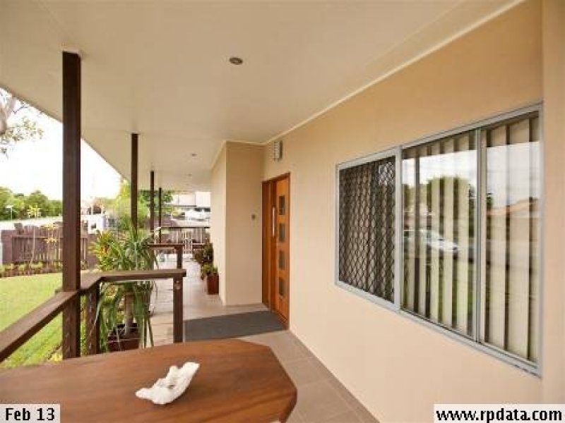 63 Barron Rd, Birkdale QLD 4159