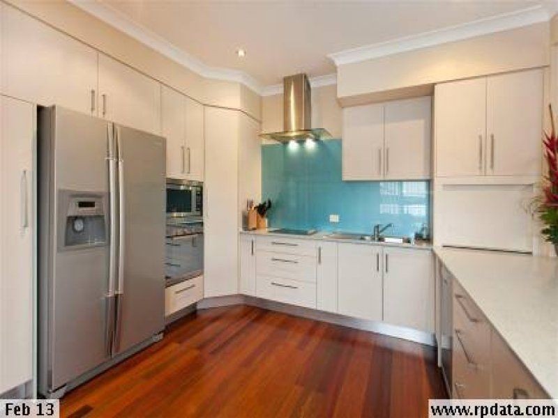 63 Barron Rd, Birkdale QLD 4159
