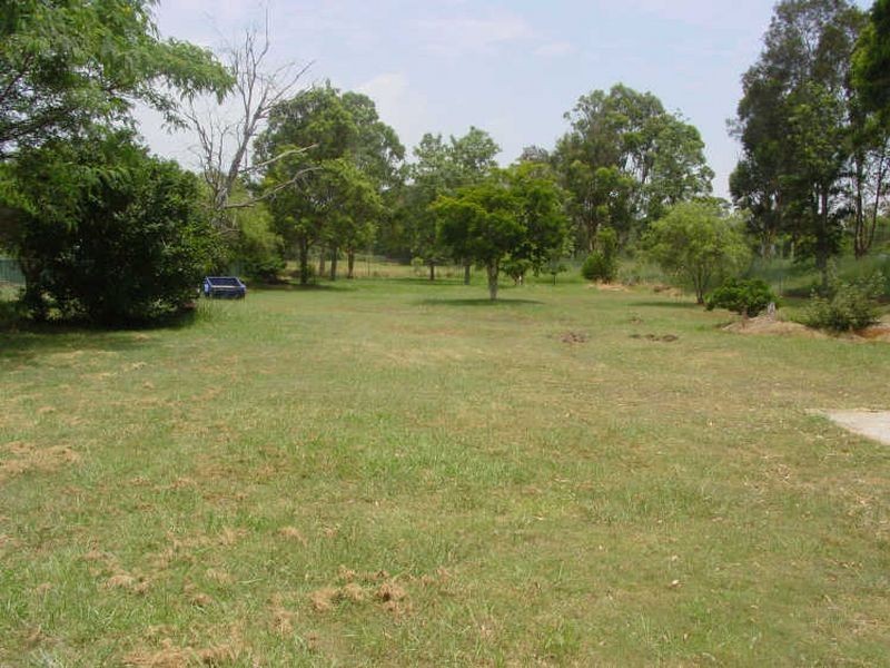 1 St James Road, Birkdale QLD 4159
