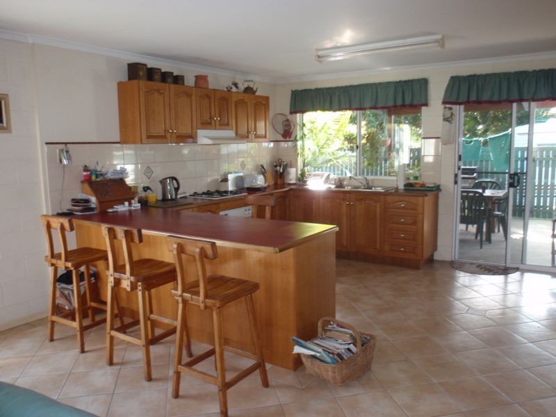 484 Old Cleveland Rd East, Birkdale QLD 4159