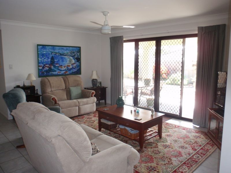 2 Sailfish Court, Birkdale QLD 4159