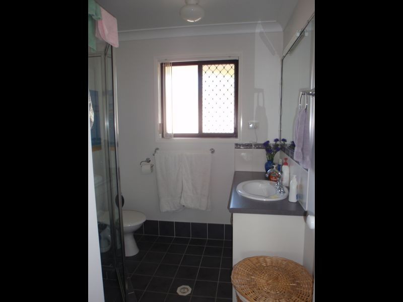 2 Sailfish Court, Birkdale QLD 4159