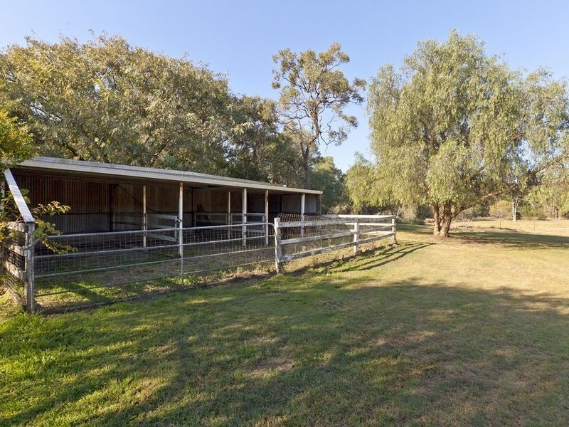 294 Green Camp Road, Wakerley QLD 4154