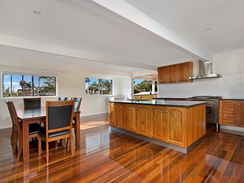 5 Price Ave, Birkdale QLD 4159