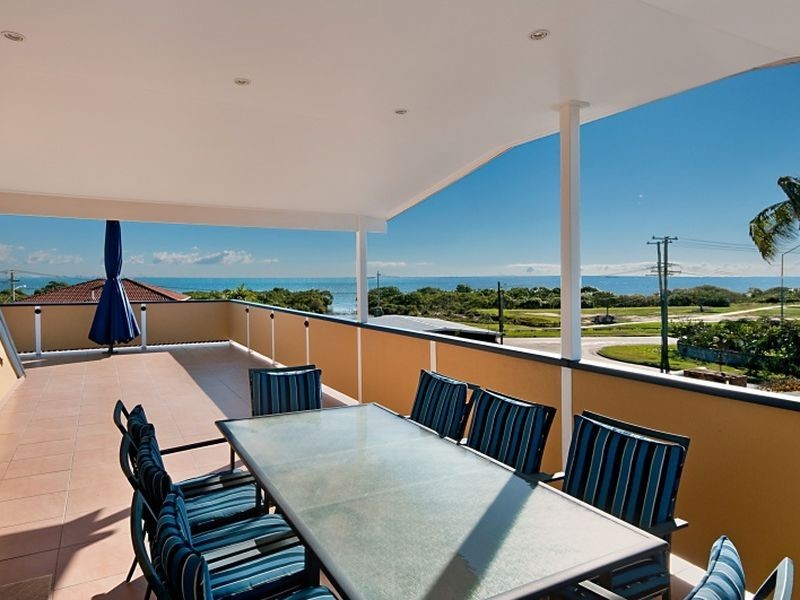 5 Price Ave, Birkdale QLD 4159